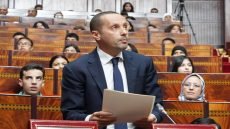“صيدليات وهمية” تجر وزير الصحة للمساءلة أمام البرلمان