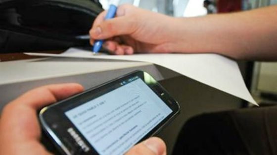 تسريب أجوبة امتحانات “الباك”.. الدرك يعتقل مسير مجموعات على “واتساب”