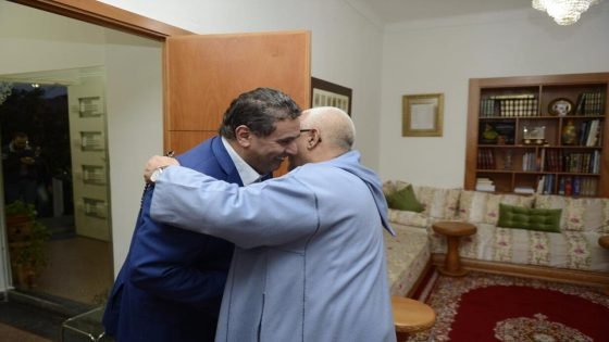 بنكيران أو أخنوش: إختزالُ الأفقِ السياسيِّ بين مُرٍّ وأَمَرَّ