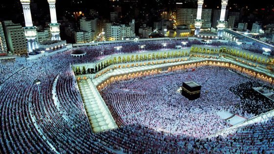 إخراج أكثر من 205 آلاف شخص من مكة