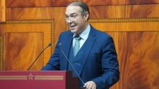 أوزين يثير جدل “ازدواجية الدعم” في قطاع الإعلام ويطالب بالشفافية