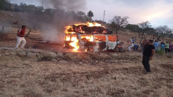 حريق مهول يأتي على شاحنة محمّلة بمحصول الحبوب