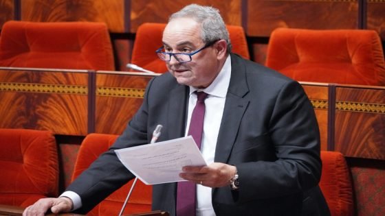 موظفو التعليم العالي يحتجون : إضراب وطني ووقفة أمام الوزارة