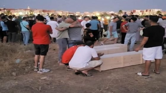 مكناس تبكي: جنازة مهيبة لأسرة قضت في حادثة سير مروعة