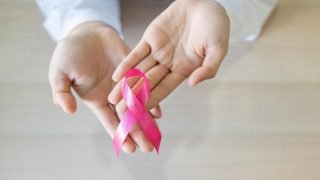 علاج واعد بأمريكا لأخطر أنواع سرطان الثدي