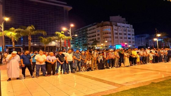 صلاة الغائب في طنجة على روح الصحفي أنس الشريف