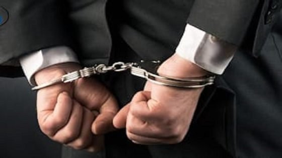 توقيف رئيس جماعة صفرو بفاس بتهمة إصدار شيكات بدون رصيد