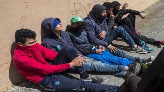 حقوقيون : الشباب المغربي بين البطالة والإقصاء وتهديدات المخدرات والهجرة