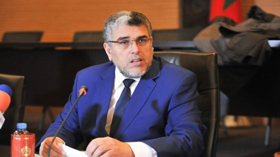 الرميد يدين طرد 16 تلميذًا بإفران ويطالب بحماية حقوقهم