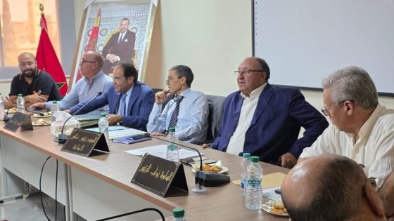 تشققات وتشوهات بنيوية بمدارة وسط خريبكة تثير استياء السائقين