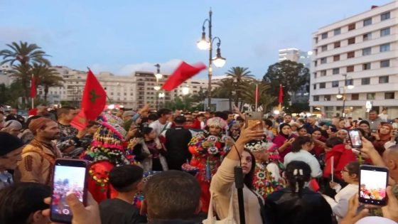 احتفالات عفوية بالمغرب بعد قرار مجلس الأمن بشأن الصحراء