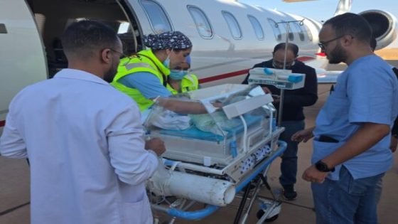 نقل عاجل لرضيع خديج من الرشيدية إلى الرباط عبر طائرة إسعاف