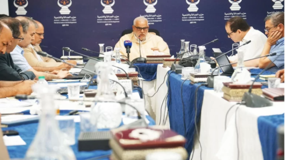 “البيجيدي” يدعو لإطلاق سراح المعتقلين ويحث الشباب على وقف الإحتجاجات