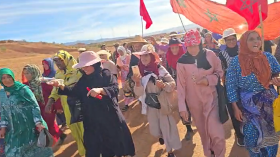 عطش وعزلة تدفع نساء خنيفرة إلى المسير على الأقدام نحو العمالة