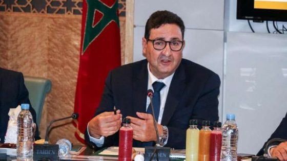 وزارة النقل تحت الحصار: عشرات القوانين مجمّدة ووزيرها في رحلات فاخرة