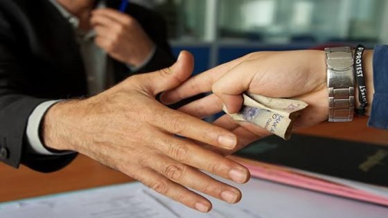 برلماني يعتبر أن “رشوة 20 درهما”.. ليست رشوة