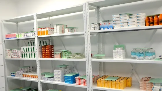 اجتماع بالبرلمان يناقش “اقتناء الأدوية”