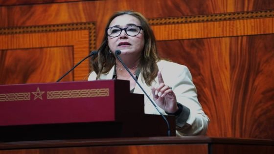 التامني تُحاصر بنسعيد بأسئلة حارقة حول “تكميم الأفواه” وسحب بطائق الصحافة