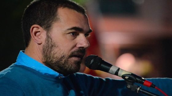 “الزفزافي” يوقف إضرابه عن الطعام بعد دخول النيابة العامة على خط فيديو التهديد