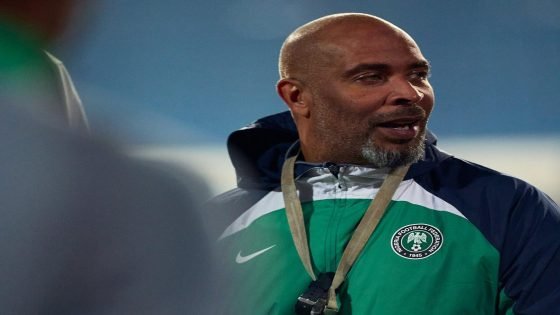 مدرب نيجيريا: تمكنا من تحقيق أول انتصار وسنواصل بنفس الروح االرياضة