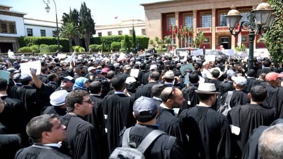 الجبهة الوطنية للدفاع عن استقلالية مهنة المحاماة تعلن تنظيم ندوة صحفية بالرباط