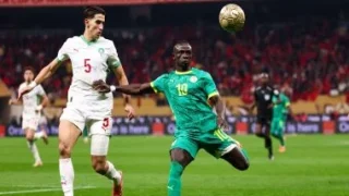 “باتريس موتسيبي”.. كلامك مردود عليك يا من ضيعت الكأس علينا!