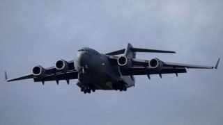 بوصول التعزيزات العسكرية إلى الحدود… هل اقتربت الحرب بين إيران وإسرائيل؟