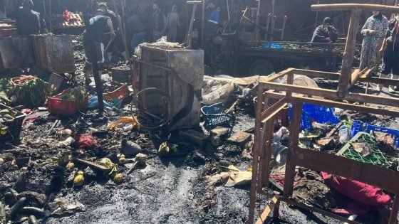 بالصور..ألسنة اللهب تلتهم سوقاً للخضر والفواكه بمراكش