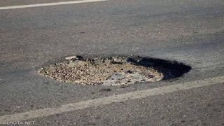 مدخل أولاد عياد على صفيح ساخن… طريق مهترئة تنذر بكارثة مع اقتراب موسم الشمندر