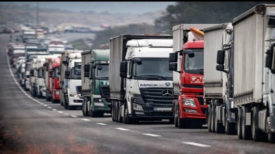 ملايير الدعم لمهنيي النقل…”سرور وغبطة” للفراقشية والتماسيح