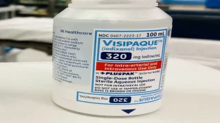 سحب دفعة من دواء “VISIPAQUE 320” بعد رصد تلوث في زجاجات التعبئة