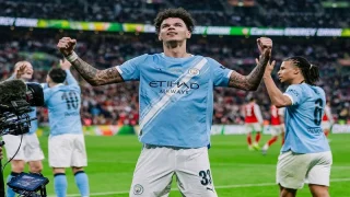 “مانشستر سيتي” يتوج بـ”كأس الرابطة”