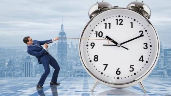 تاريخ عودة المغاربة إلى الساعة ” المشؤومة”