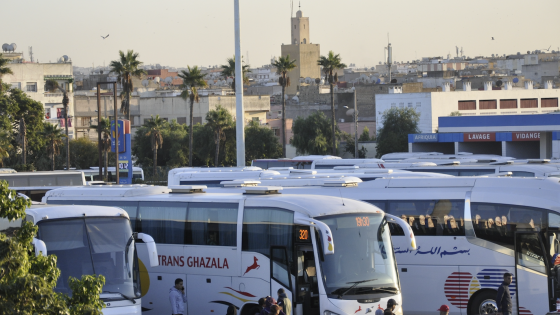 “الكيران والمحطات” … تقرير يكشف اختلالات قطاع النقل العمومي