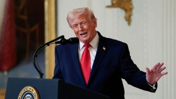 ترامب: “دول كثيرة” سترسل سفنا لإبقاء مضيق هرمز مفتوحا-