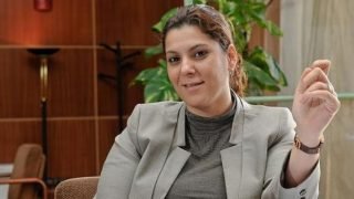 المنصوري ترد على اتهامات عقارية وتلجأ إلى القضاء