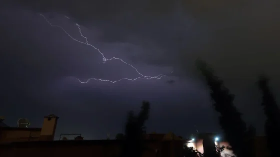 أرصاد : رعد ورياح مع انخفاض في درجات الحرارة