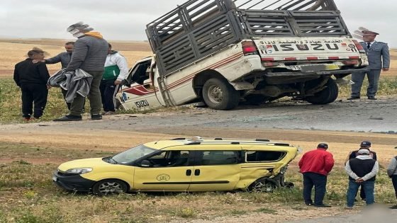 حادثة سير بين برشيد وابن أحمد تُلحق خسائر مادية بسيارة “أجرة و بيكوب”