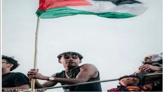 بين برشلونة وبيزا وباريس… يواصل العلم الفلسطيني إرباك العالم.