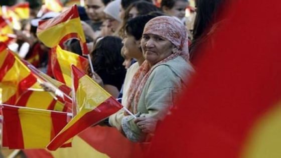 المغاربة يتصدرون المجنسين في إسبانيا