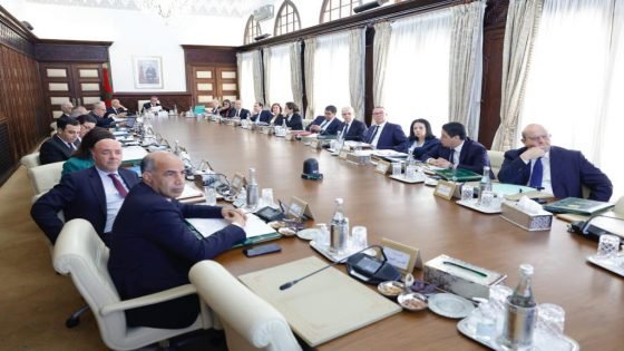 الحكومة تصادق على اعتمادات إضافية لدعم غاز البوتان والنقل ومواجهة تداعيات الفيضانات