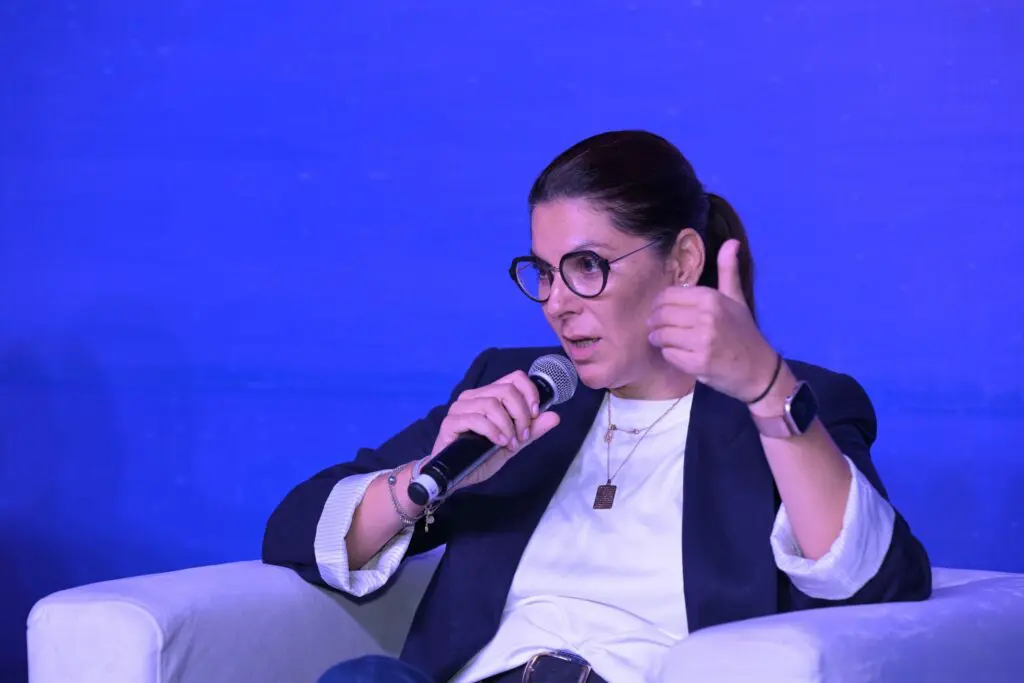 فاطمة المنصوري: بين خياري السهولة وكسب الشرعية