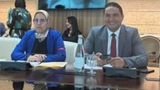 مستشارو الكونفدرالية الديمقراطية للشغل يحتجون بالشارة الحمراء داخل مجلس المستشارين