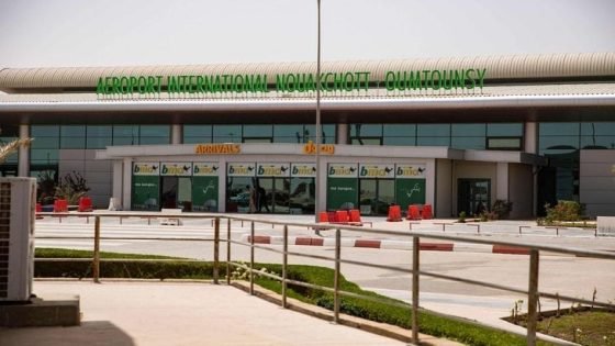 عبارة بالعبرية في مطار نواكشوط تثير جدلاً واسعاً وتعيد النقاش حول التطبيع إلى الواجهة