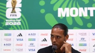 منتخب هولندا يرفع شعار الاحترام أمام المغرب