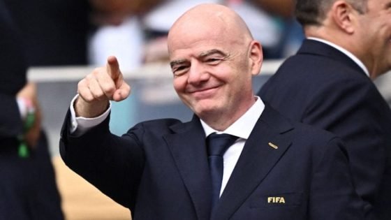 “بيع كأس العالم” يشعل الصدام.. يويفا يدعو لاجتماع طارئ لإفشال خطة إنفانتينو