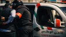أمن طنجة يطيح بخاطفي هاتف صحفي في ليلة احتفالات الأسود