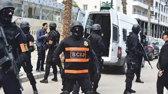 سيارة مفخخة وعبوات ناسفة..الأمن يعلن تفكيك خلية إرهابية في سبع مدن