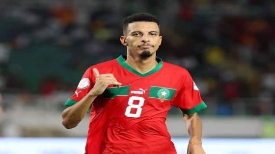 برشلونة يدرس التعاقد مع المغربي أوناحي لتعويض غياب دي يونغ