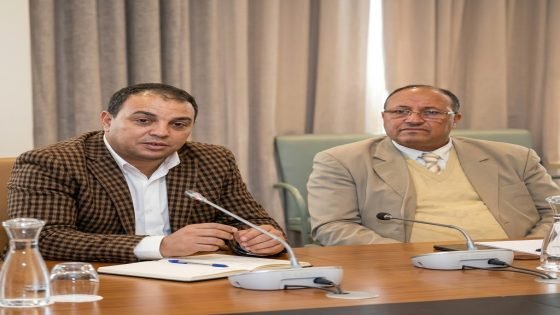 بركات ينفذ مؤامرة ضد وادي زم.. العرشي يفتح النار على رئيس الجهة من قلب لقاء الأحرار